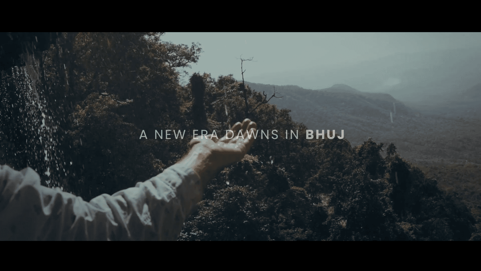 Realatte x bhuj